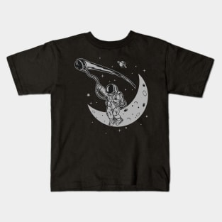 catch the falling star Kids T-Shirt